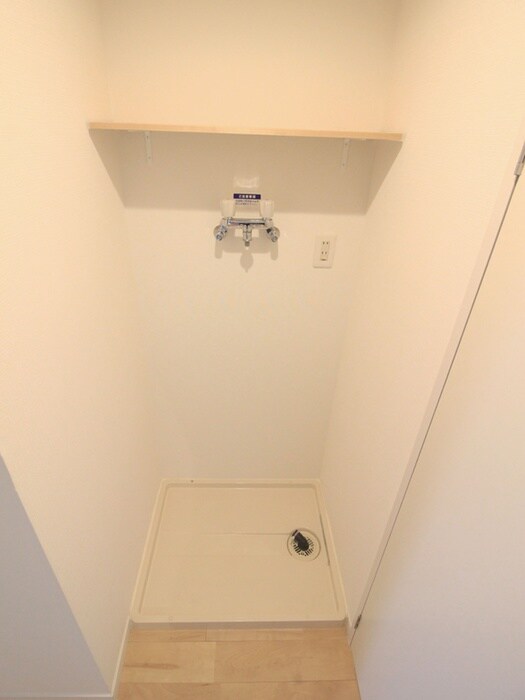 物件内観写真19　(洗濯機置場)