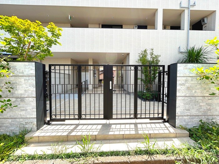 物件外観写真3　(周辺環境)