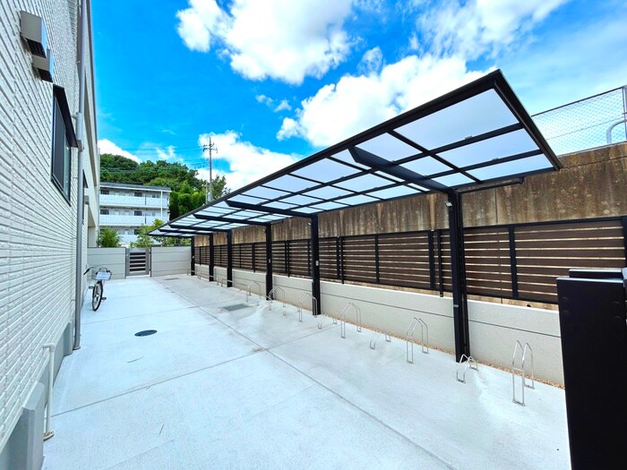 物件外観写真6　(駐輪場)