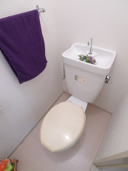 物件内観写真11　(トイレ)