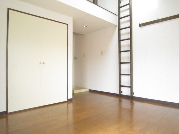 物件内観写真8　(居室)