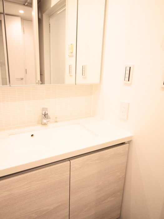 物件内観写真12　(洗面)