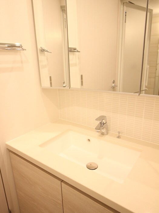 物件内観写真13　(洗面)