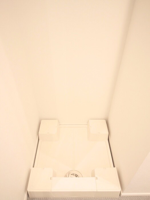 物件内観写真13　(洗濯機置場)