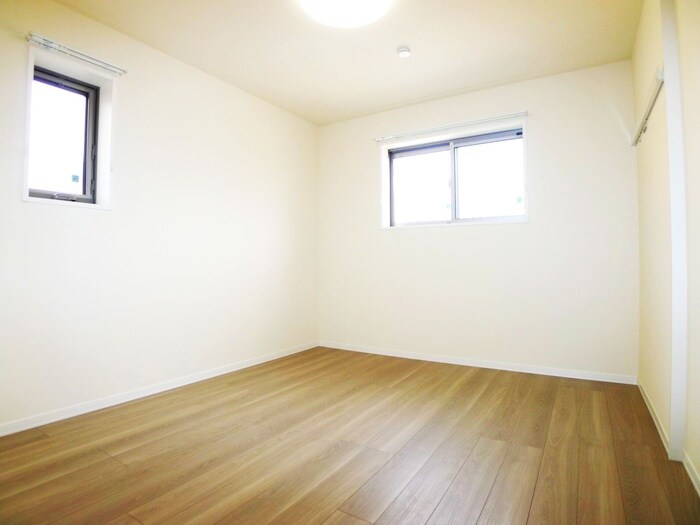 物件内観写真10　(居室)