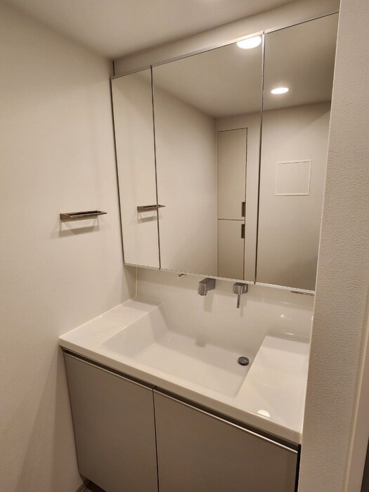 物件内観写真16　(洗面)