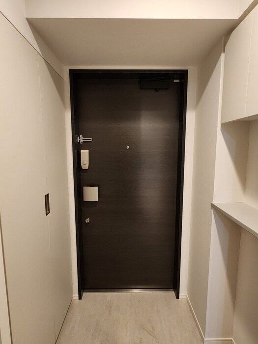 物件内観写真17　(玄関)