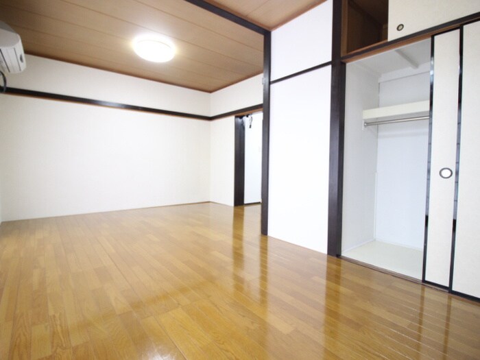 物件内観写真21　(居室)