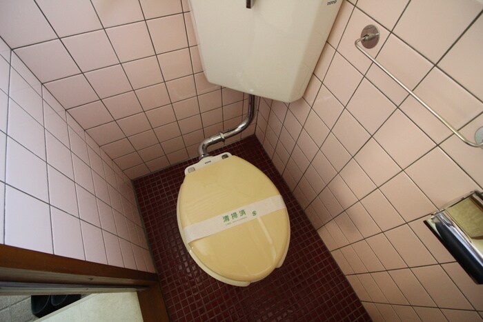 物件内観写真8　(トイレ)