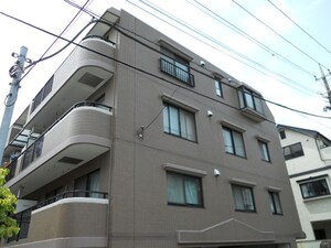 パインクレスト外観写真