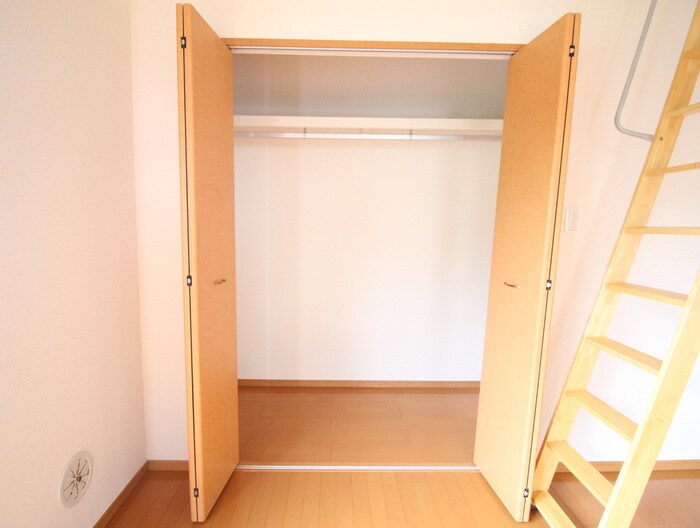 物件内観写真12　(収納)