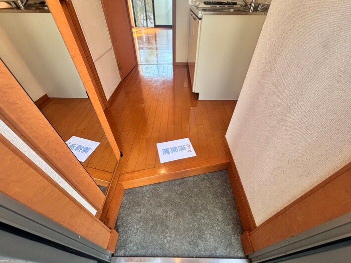 物件内観写真21　(玄関)