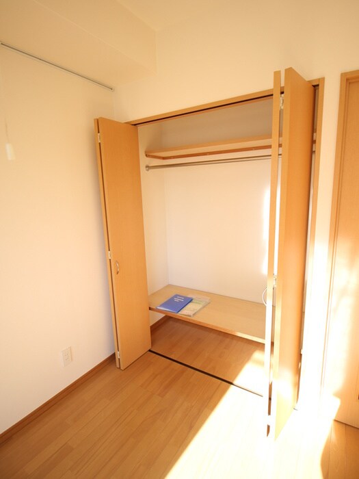 物件内観写真8　(収納)