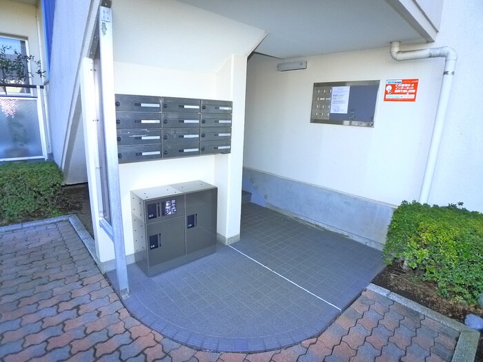 物件外観写真6　(建物設備)