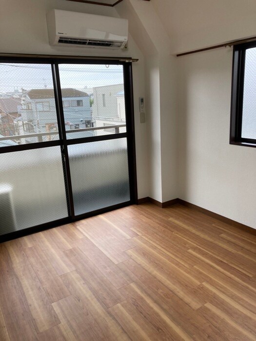 物件内観写真8　(居室)