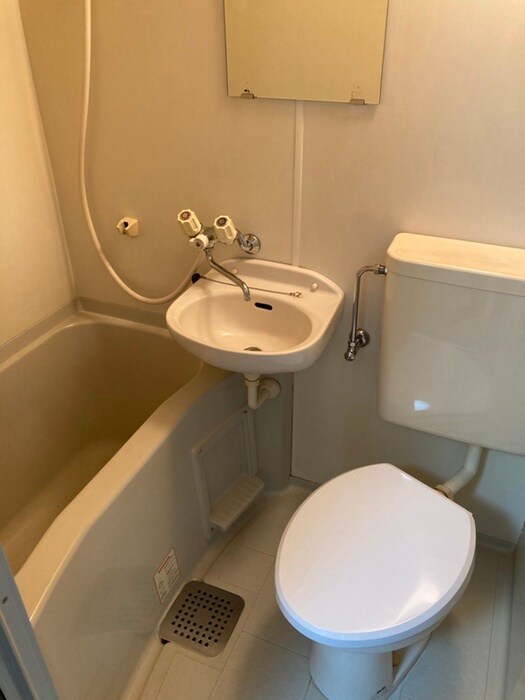 物件内観写真12　(トイレ)