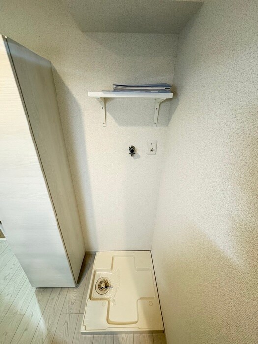 物件内観写真11　(洗濯機置場)