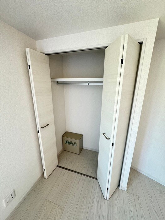 物件内観写真12　(収納)