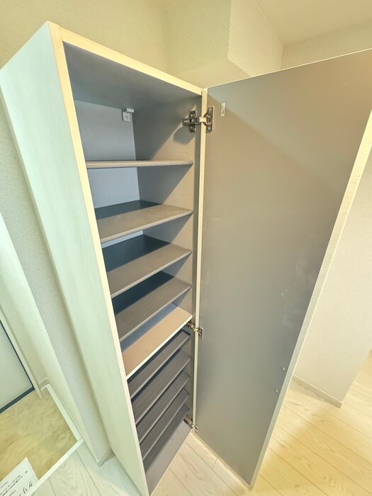 物件内観写真18　(靴箱)