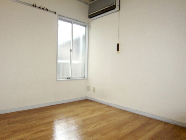 物件内観写真5　(居室)