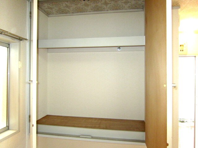 物件内観写真11　(収納)