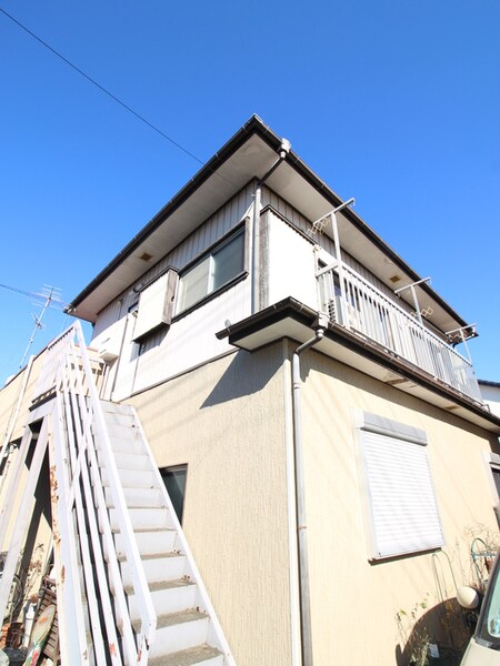 八巻ハイツ外観写真