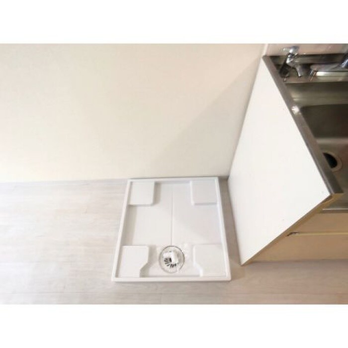 物件内観写真15　(洗濯機置場)