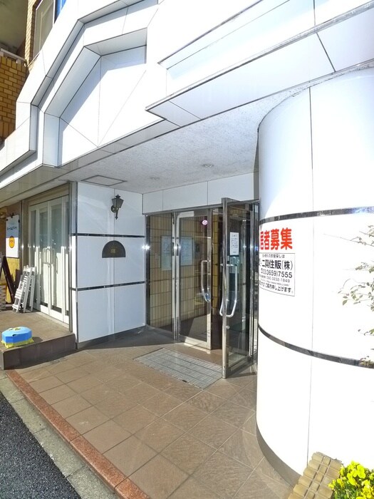 物件外観写真6　(エントランス部分)