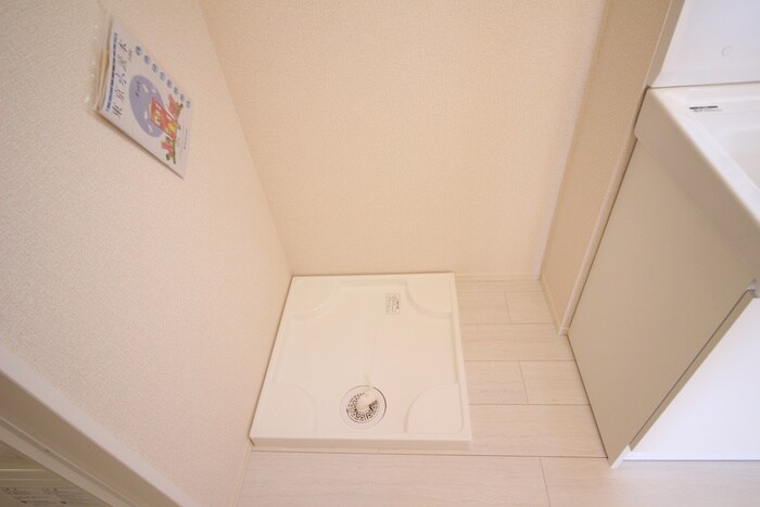 物件内観写真13　(洗濯機置場)