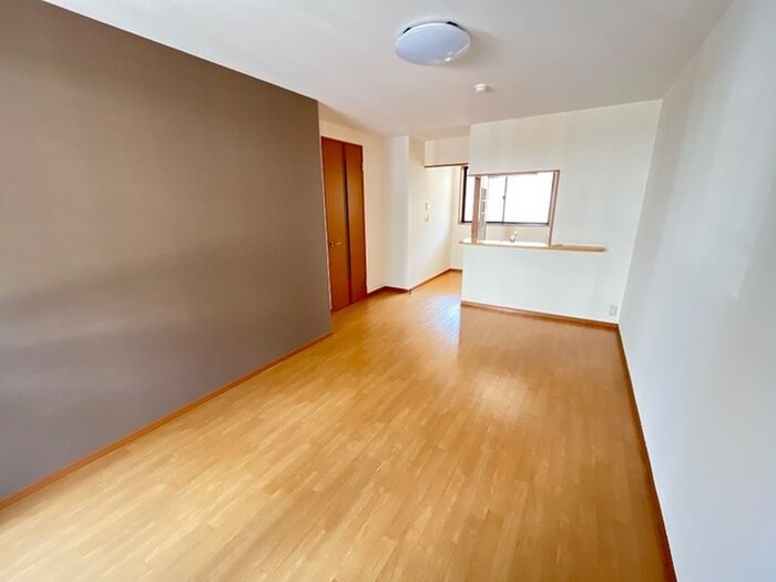 物件内観写真5　(居室)