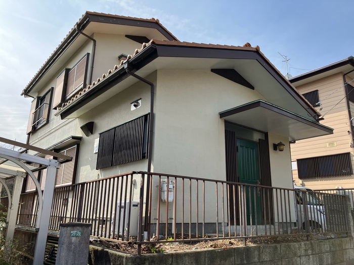 二宮町中里2丁目貸家