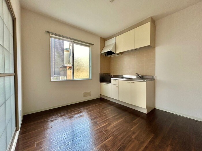 物件内観写真8　(居室)