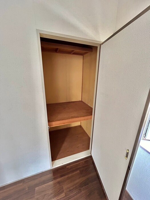 物件内観写真11　(収納)