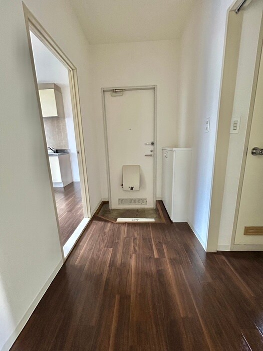 物件内観写真19　(廊下)