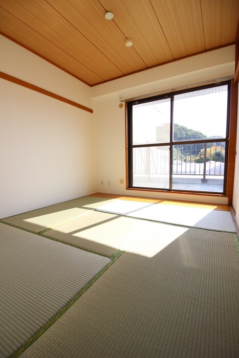 物件内観写真9　(居室)