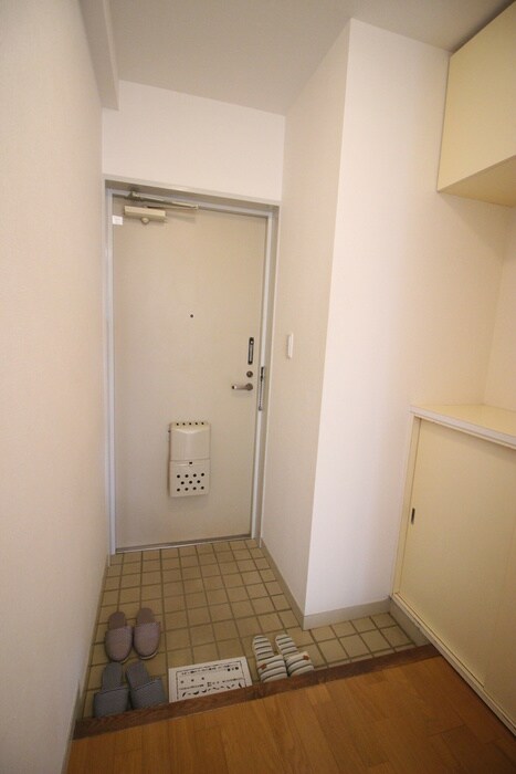 物件内観写真17　(玄関)