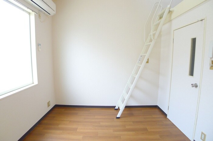 物件内観写真7　(居室)