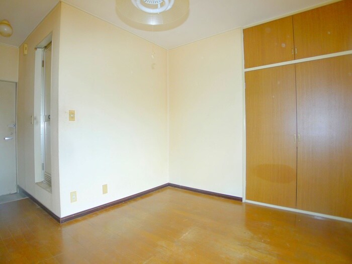 物件内観写真10　(居室)