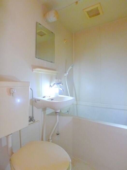 物件内観写真13　(バス／シャワールーム等)