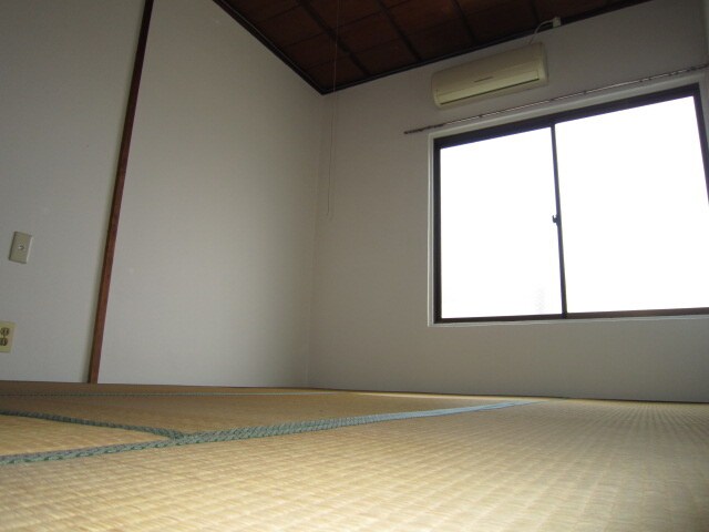 物件内観写真10　(居室)