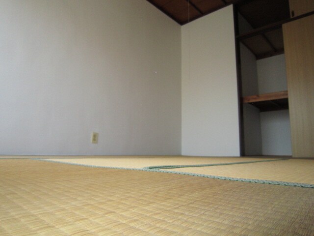 物件内観写真11　(居室)