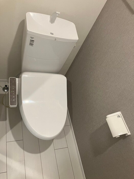 物件内観写真15　(トイレ)