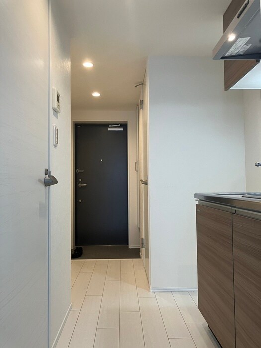 物件内観写真16　(玄関)