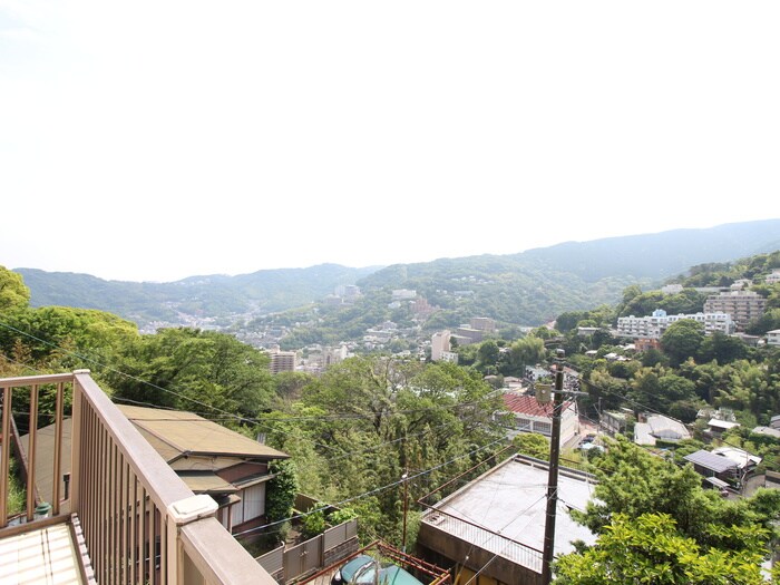 物件内観写真16　(室内からの展望)