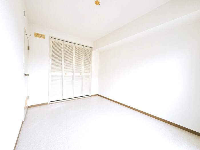 物件内観写真7　(玄関)