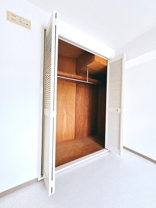 物件内観写真8　(靴箱)