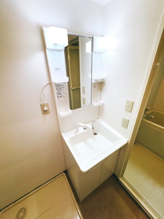 物件内観写真10　(洗面)