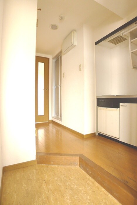 物件内観写真6　(洗濯機置場)