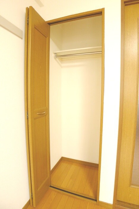 物件内観写真11　(収納)
