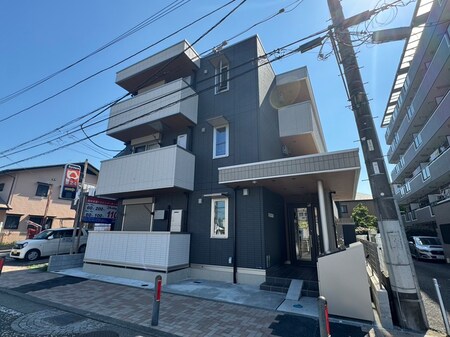 イーリスコート大和中央外観写真